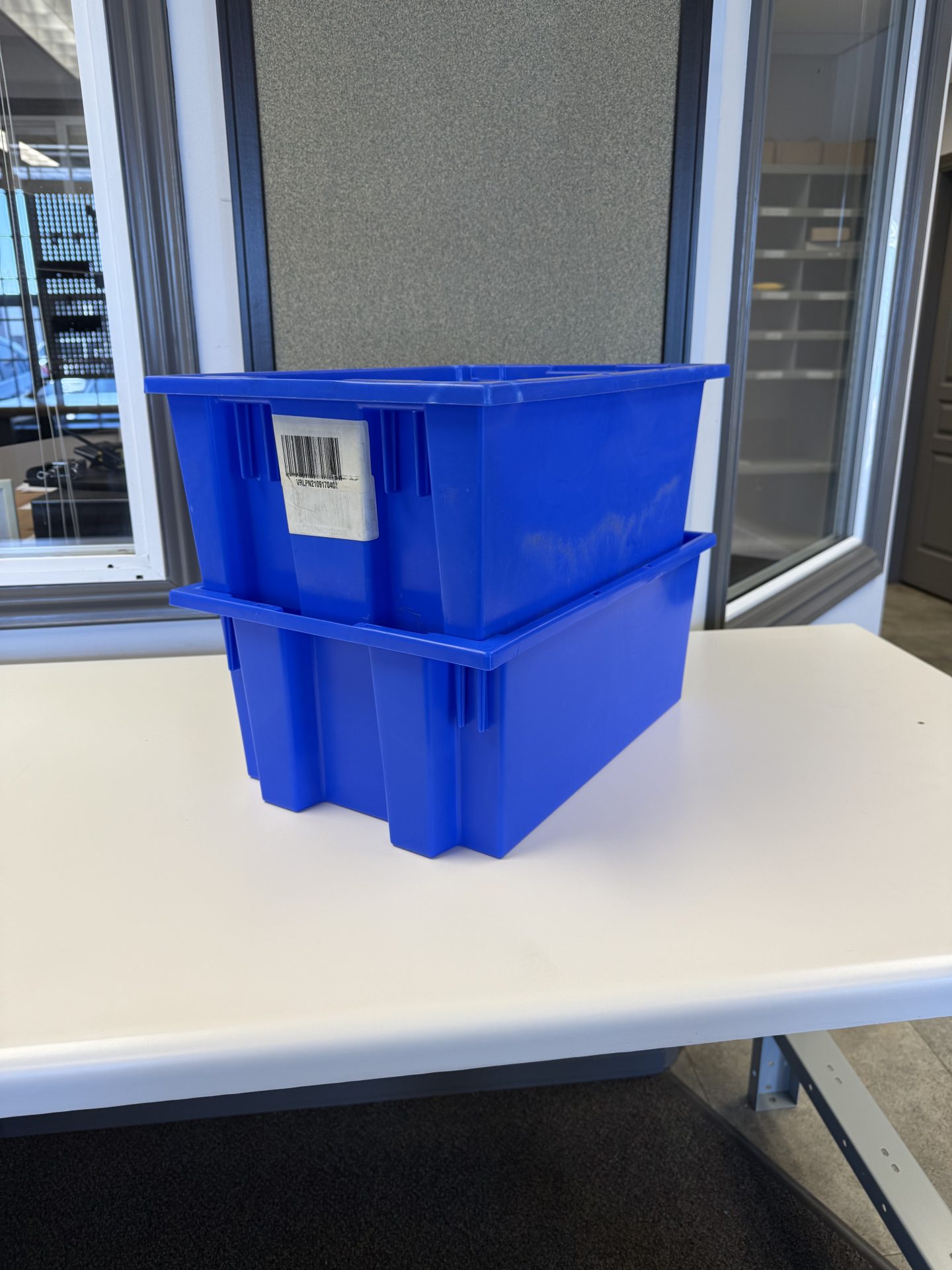 clearance stack and nest totes