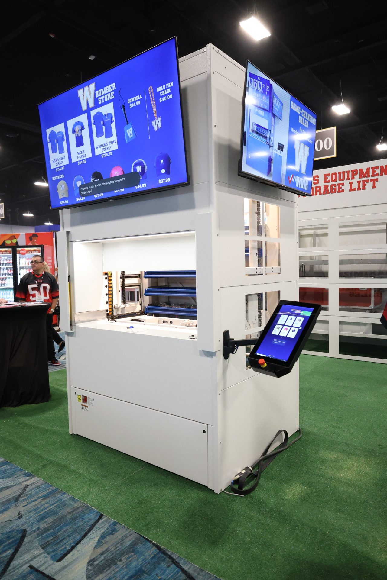 Mini VLM at a tradeshow